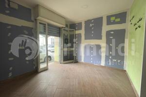 Negozio Quarto [Cod. rif 3295573ACG]