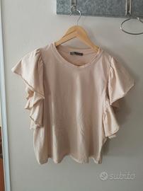 top crop Zara. con volant alle maniche 
