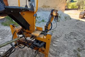 retroescavatore  per  trattore 