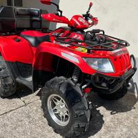 Quad artic cat 4x4