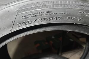 Gomme Estive GOOD YEAR 225/45 R17