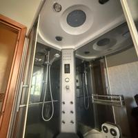 Doccia idromassaggio