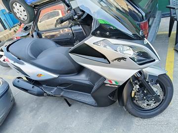MOTO KYMCO DOWNTOWN RICAMBI