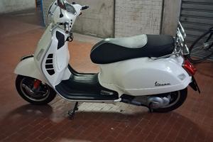 Piaggio Vespa 300 GTS - 2018