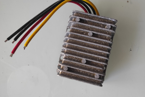 Convertitore DC-DC 24V-12V 40A (480W) TOBSUN