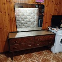 Comò più comodini vintage