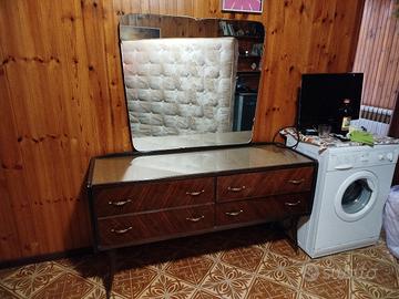 Comò più comodini vintage