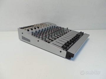 Mixer Behringer MX1604A