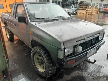 RICAMBI Nissan Datsun Pick-Up 2.5 D anno 1988 - FO