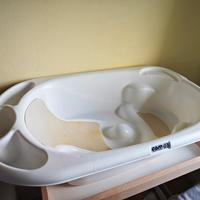 vaschetta per il bagno media con cavalletto