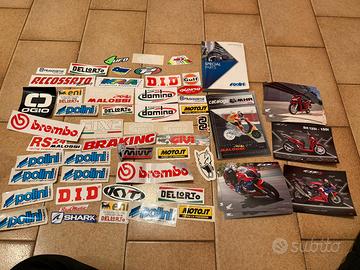 Adesivi moto e cataloghi