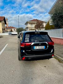 Mitsubishi Outlander Instayle