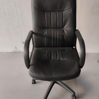 Poltrona tipo ufficio 