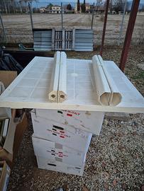 tavolino plastica bianco