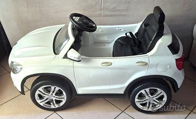 macchina Mercedes  semiautomatico per bambini