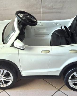 macchina Mercedes  semiautomatico per bambini