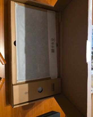 Samsung Galaxy book 4 15'6 schermo