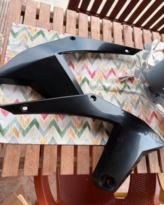 Coppia convogliatori  yamaha yz/ fantic 125/250
