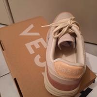 Calzature VEJA taglia 40