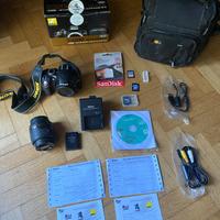 Nikon D3200 reflex digitale con zoom e accessori