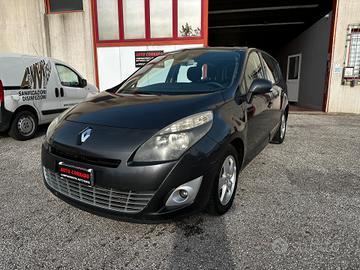 Renault Grand Scenic 7posti 1.9 dCi 130CV Luxe 201