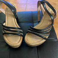 Scarpa sandalo zeppa