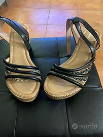 Scarpa sandalo zeppa