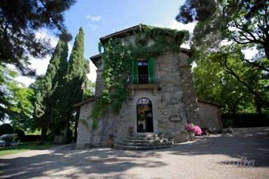 Villa di 500 m² con più di 5 locali a Anghiari
