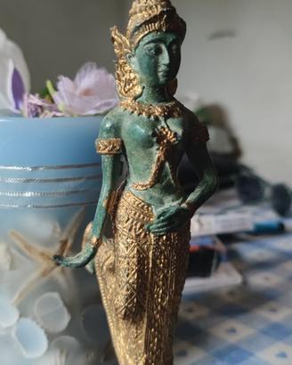 STATUA THEPPHANOM THAILANDESE
