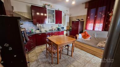 Quadrilocale (100 mq) con tripla esposizione e por