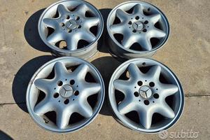 Cerchi In Lega Da 15" Per Mercedes Classe C W203