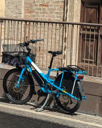 BICI cargo e-bike YUBA comby