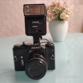 Helios 44 M6 con fotocamera Zenit e Flash 