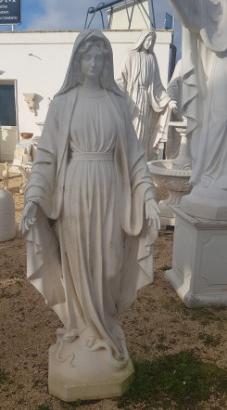 Madonna in Cemento