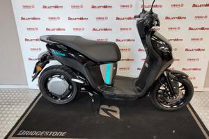 Yamaha Neo's Elettrico Dual Battery