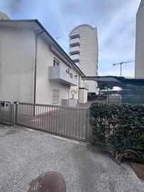 App a Jesolo - Trilocale con 2 Terrazze a 400m