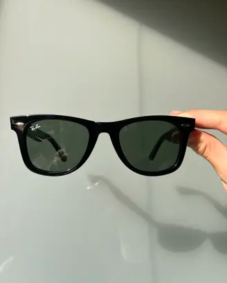 Occhiali da sole neri Ray-Ban Wayfarer 2140
