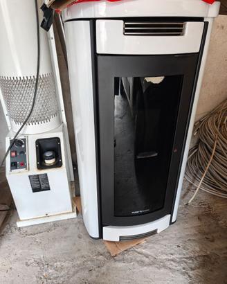 Stufa a Pellet Moretti Aladino 12,7 KW del 2025
