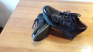 Scarpa invernale con lacci