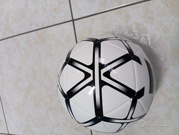 palloni da calcio Adidas size 5