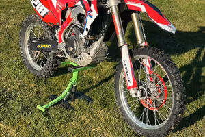HONDA CRF 250R 2016 – IMMATRICOLATA – 166 ORE MOTO