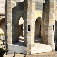 "Castel del Monte"