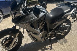 Honda TRANSALP 700