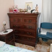 Cassettiera in legno