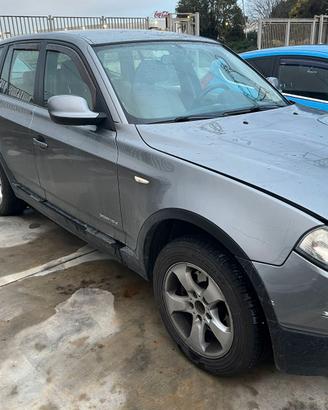 BMW X3 E83 2.0 Diesel N47D20C Xdrive PER RICAMBI