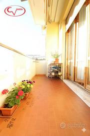Appartamento di 100 m² con 5 locali e box auto a M