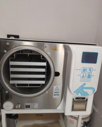 sterilizzatore a vapore dentista