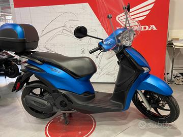 Piaggio Liberty S 150 ABS completo di parabrezza e