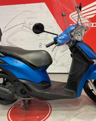 Piaggio Liberty S 150 ABS completo di parabrezza e