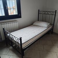 letto in ferro con materasso 